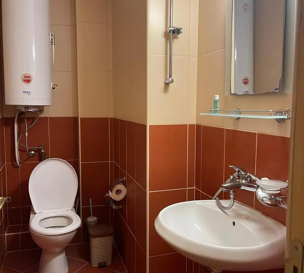 Central Flat- 6 People- Chataldja Varna 0*,  Bulgarije