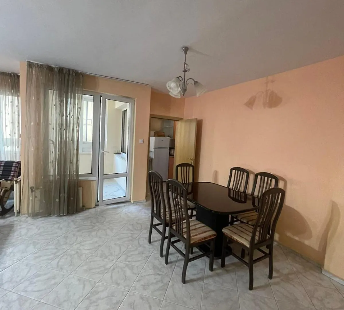 Central Flat- 6 People- Chataldja Varna